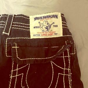 TRUE RELIGION CARGO SHORTS size 30